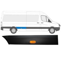 Modanatura laterale parafango posteriore con lampada per Volkswagen Crafter 2005-2017 / Destra / Set 13993