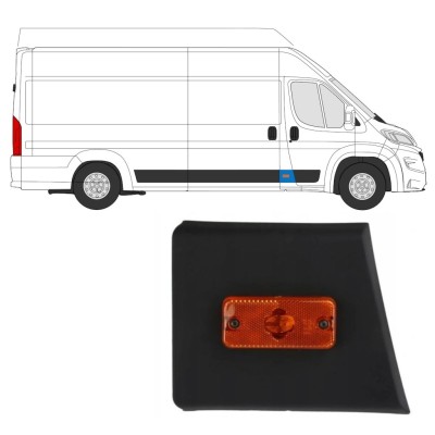Pannello di modanatura Dietro Porta Anteriore con lampada per Fiat Ducato 2018- / Destra 7801