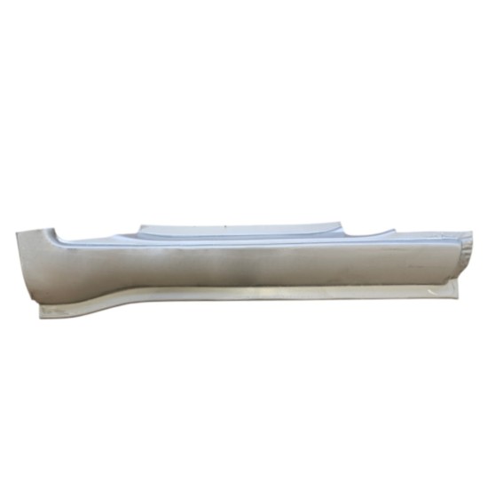 Pannello di riparazione sottoporta anteriore per Iveco Daily 2014-2016 / Sinistra 14740 Pannello di riparazione sottoporta anteriore per Iveco Daily 2014-2016 / Sinistra 14740