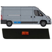 Modanatura laterale posteriore con lampada per Toyota Proace Max 2024- / Destra 15908