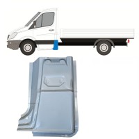 Lamiera di riparazione dell'angolo posteriore per Mercedes Sprinter 2006-2018 / Sinistra / Cabina singola 15070