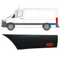 Modanatura laterale parafango posteriore dietro la ruota con lampada per Mercedes Sprinter 2018- / Sinistra / Set 16647