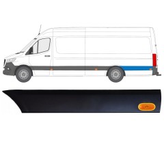 Modanatura laterale parafango posteriore con lampada per Mercedes Sprinter 2018- / Sinistra / Set 12971